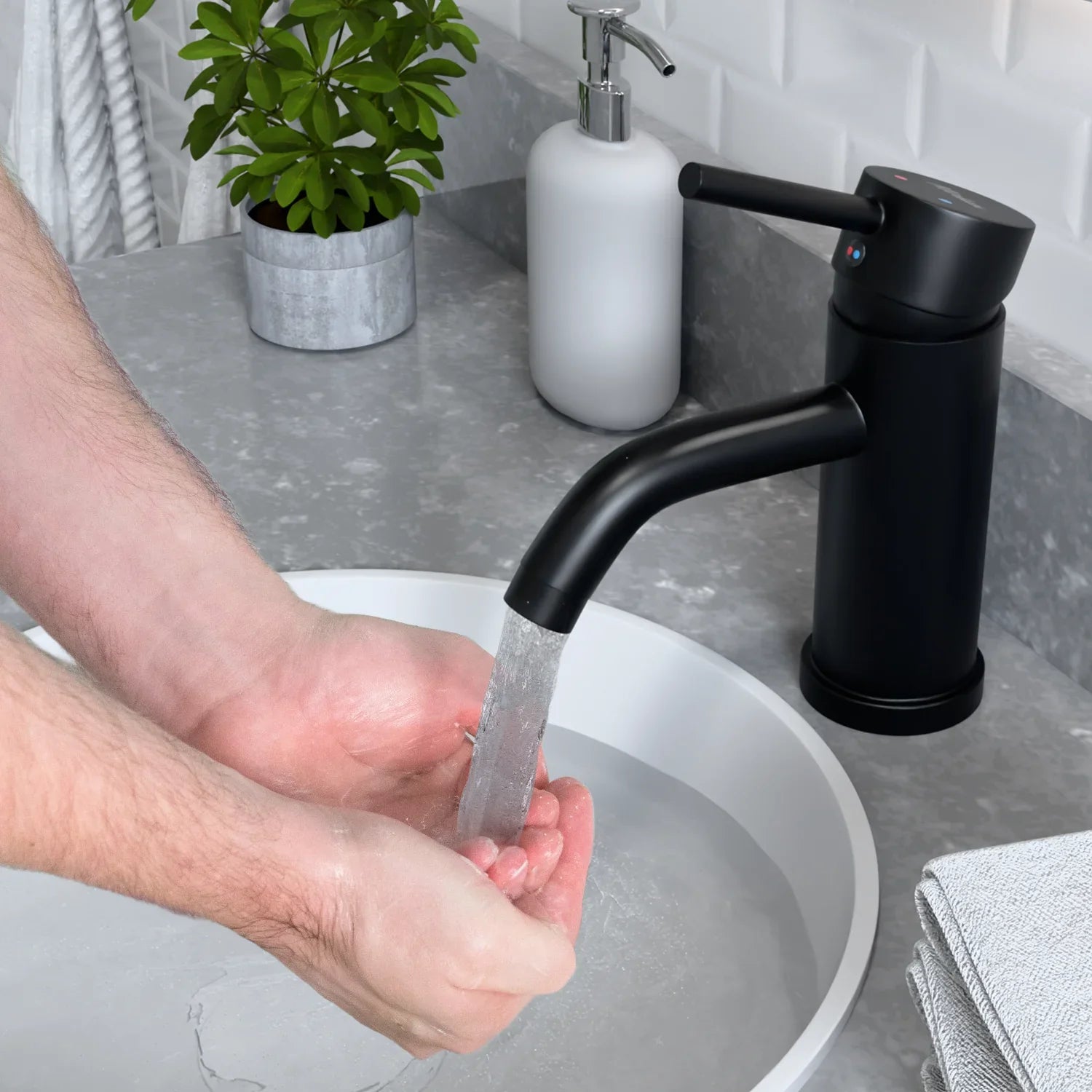 Mitigeur de lavabo – WC – Noir [ARIADNE] - Précommander