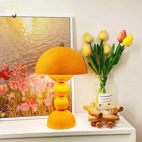 Lampe de chevet design nordique colorée