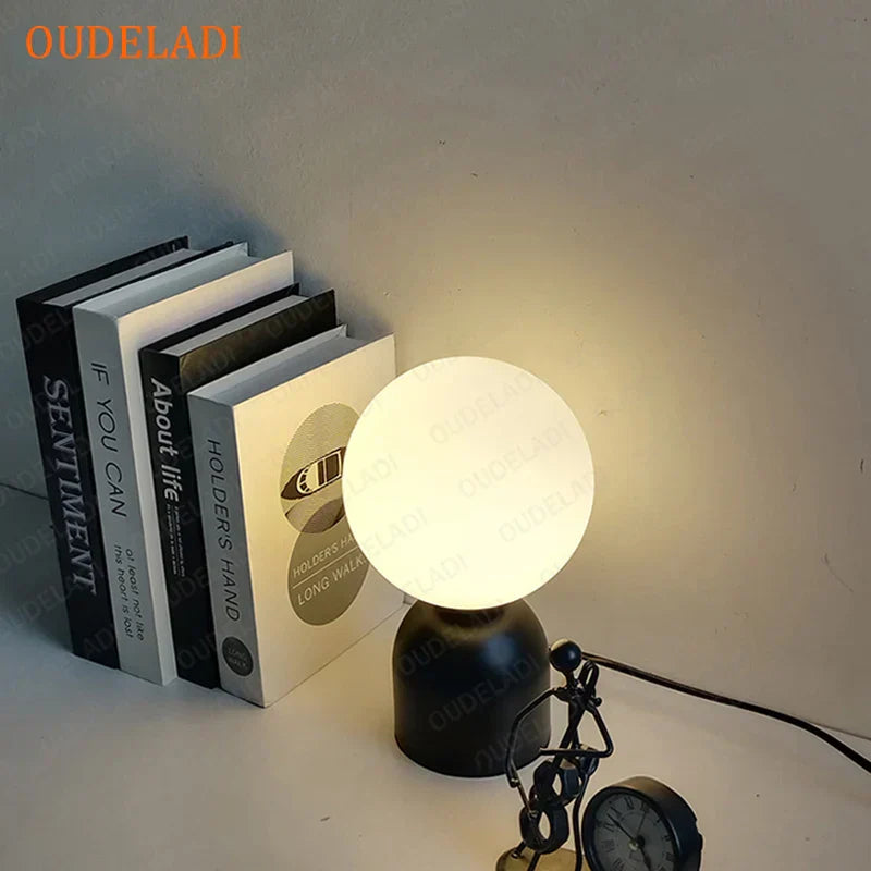 Lampe de Chevet Sphérique - Lampe Chevet Design