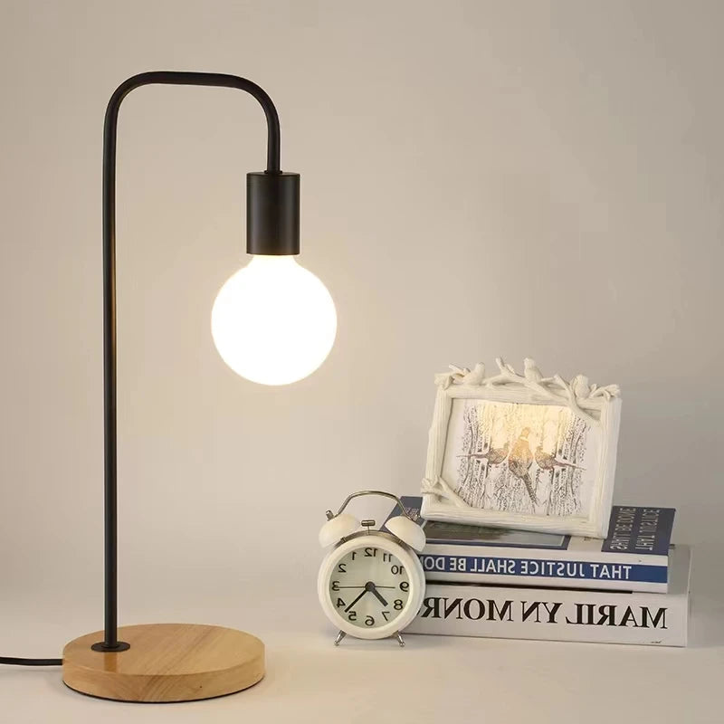 Lampe de chevet LED épurée