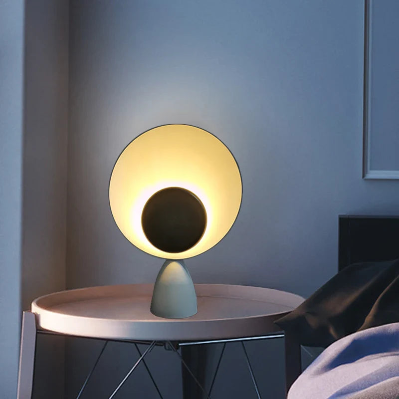 Lampe de chevet moderne 