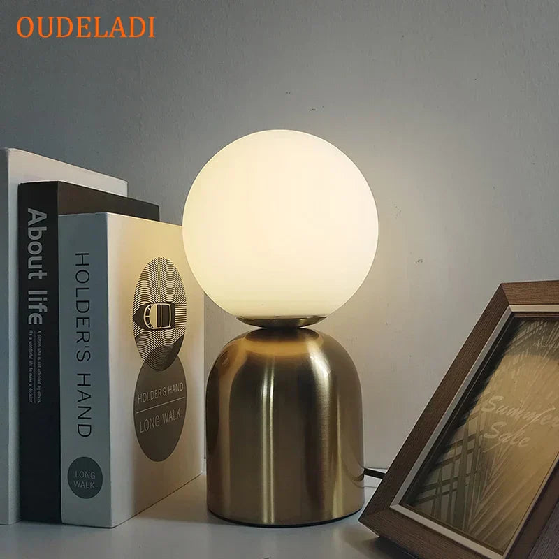 Lampe de Chevet Sphérique - Lampe Chevet Design