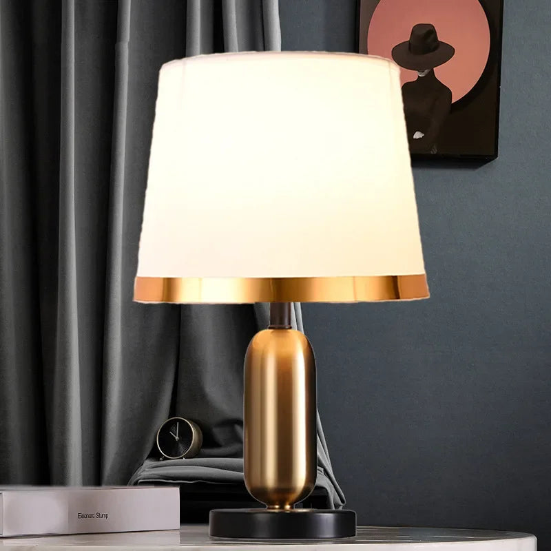 Lampe de chevet Fer